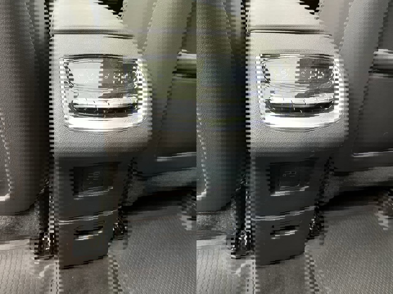 Certified 2024 Cadillac XT6 Premium Luxury w/ LPO, Floor Liner Package image 14