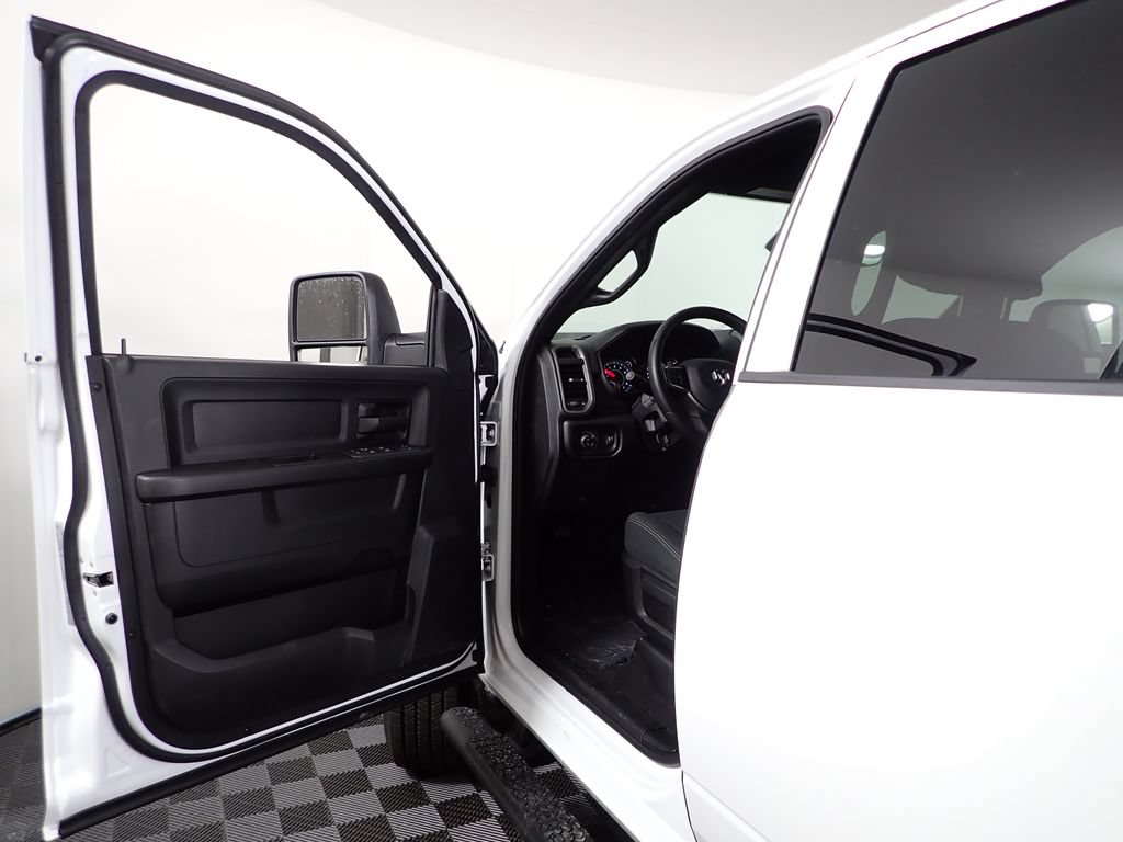 New 2026 RAM 2500 Tradesman AWD/4WD image 17