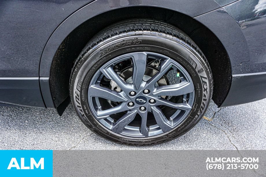 Used 2022 Chevrolet Equinox RS w/ RS Leather Package FWD image 18