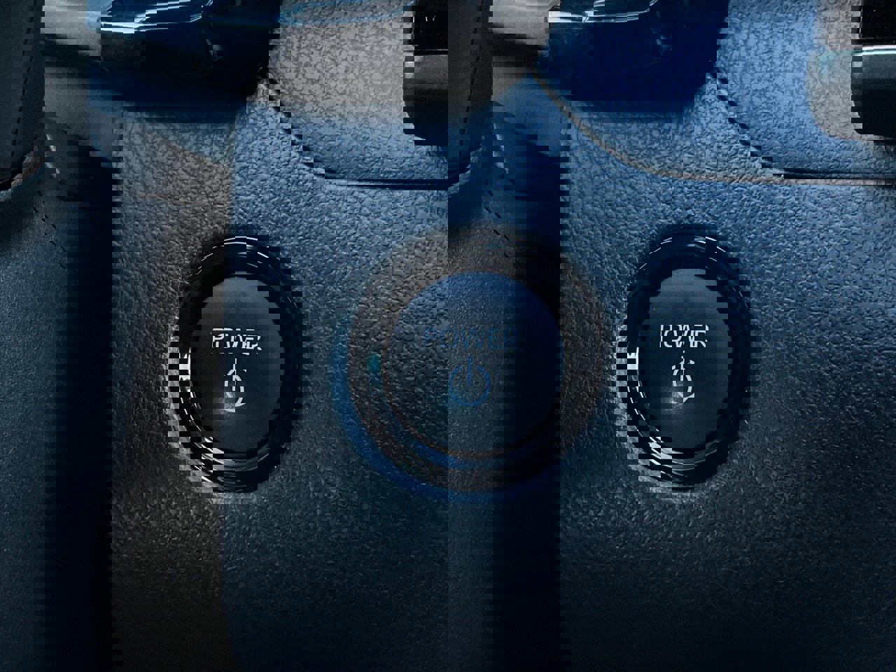 Used 2025 Toyota Camry LE image 27