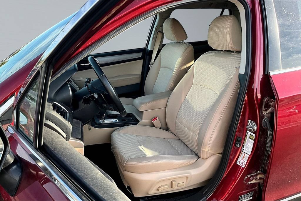 Used 2016 Subaru Outback 2.5i Premium AWD/4WD image 19
