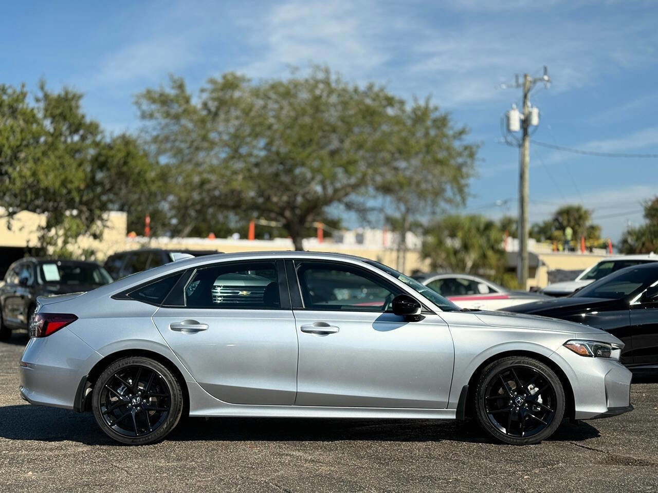 Used 2025 Honda Civic FWD Hybrid Sedan image 12