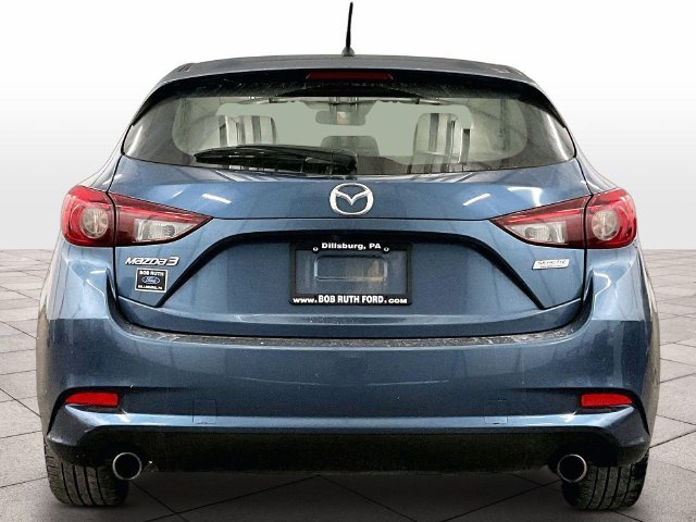 Used 2018 MAZDA MAZDA3 Touring FWD image 4