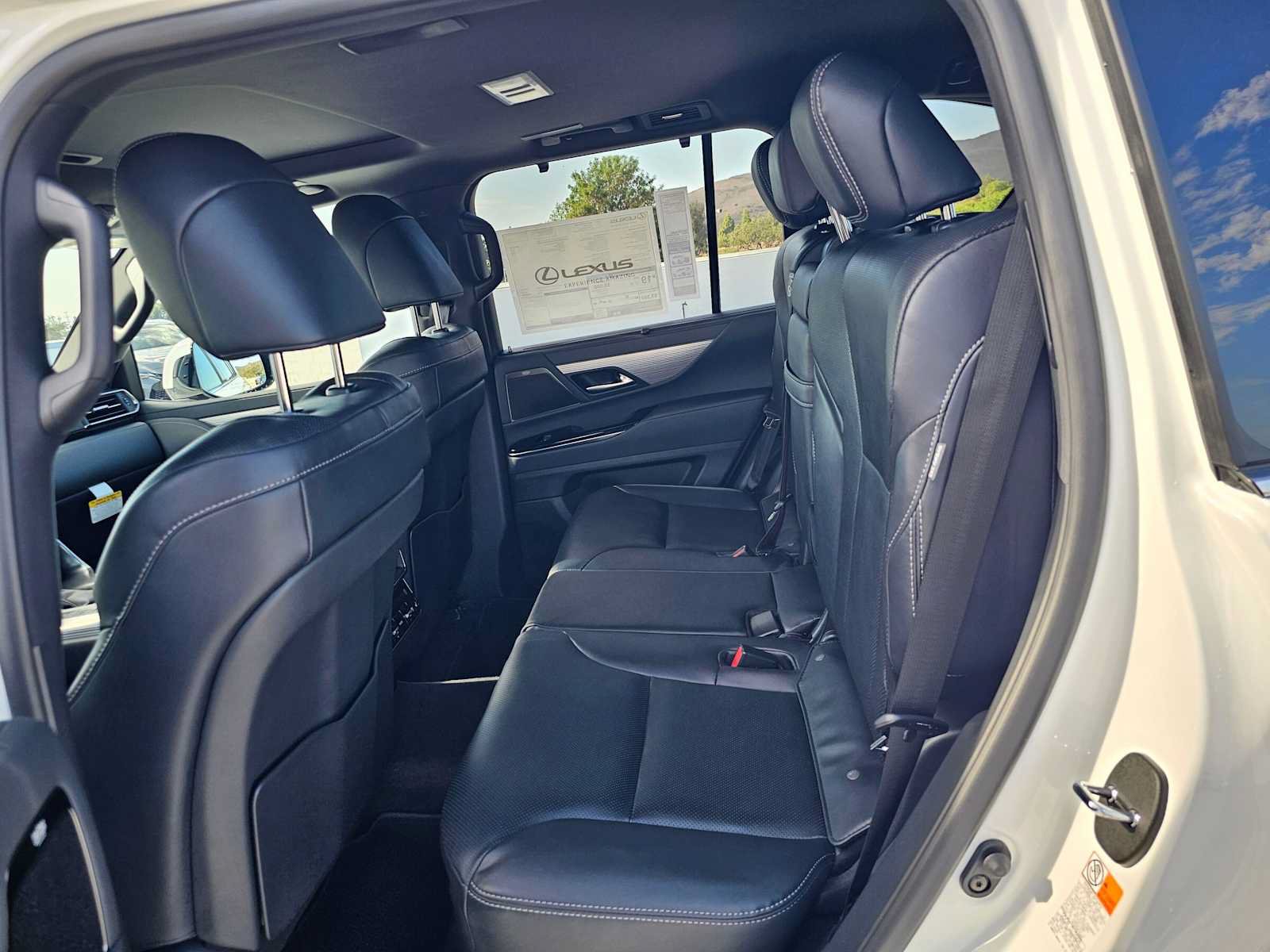 New 2026 Lexus LX 600 F Sport AWD/4WD image 18