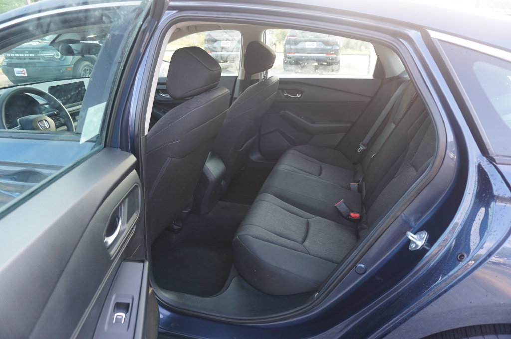 Used 2023 Honda Accord EX image 14
