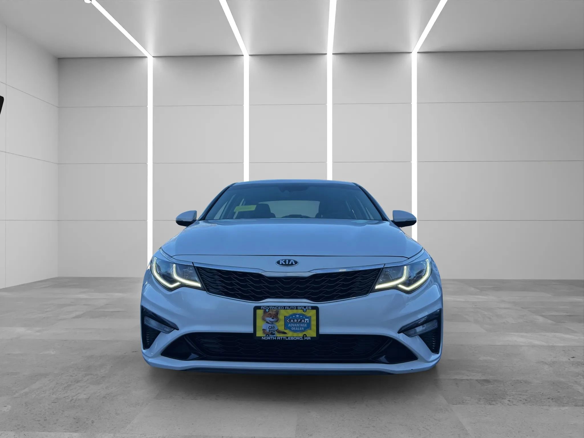 Used 2020 Kia Optima LX FWD image 2