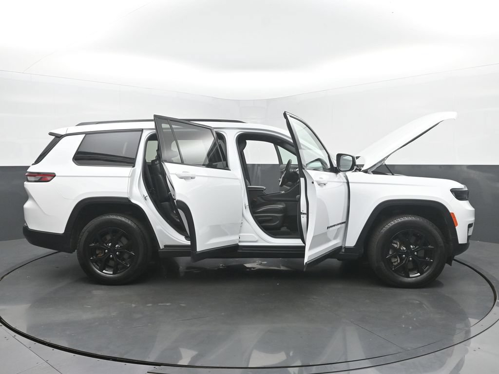 Used 2025 Jeep Grand Cherokee L Laredo AWD/4WD image 61