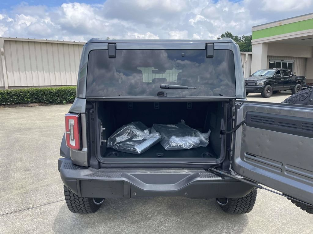 New 2025 Ford Bronco Badlands w/ Sasquatch Package AWD/4WD image 10