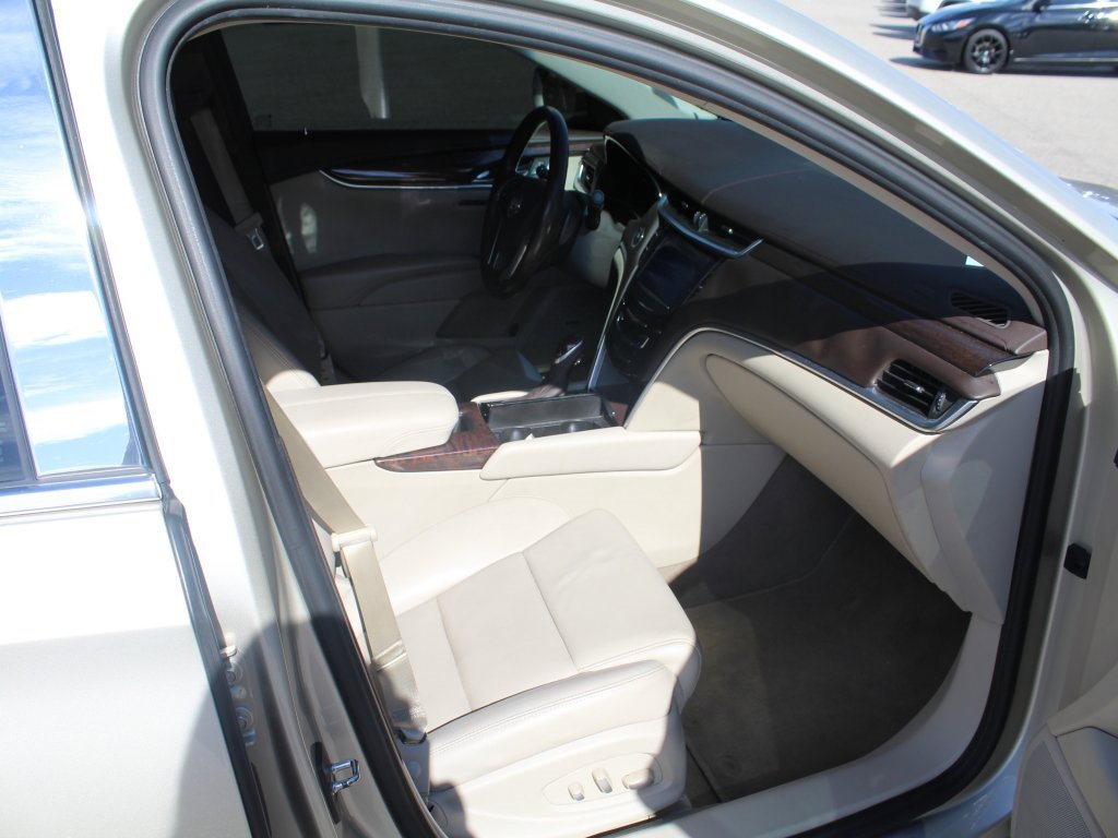 Used 2015 Cadillac XTS Luxury w/ Driver Awareness Package image 14