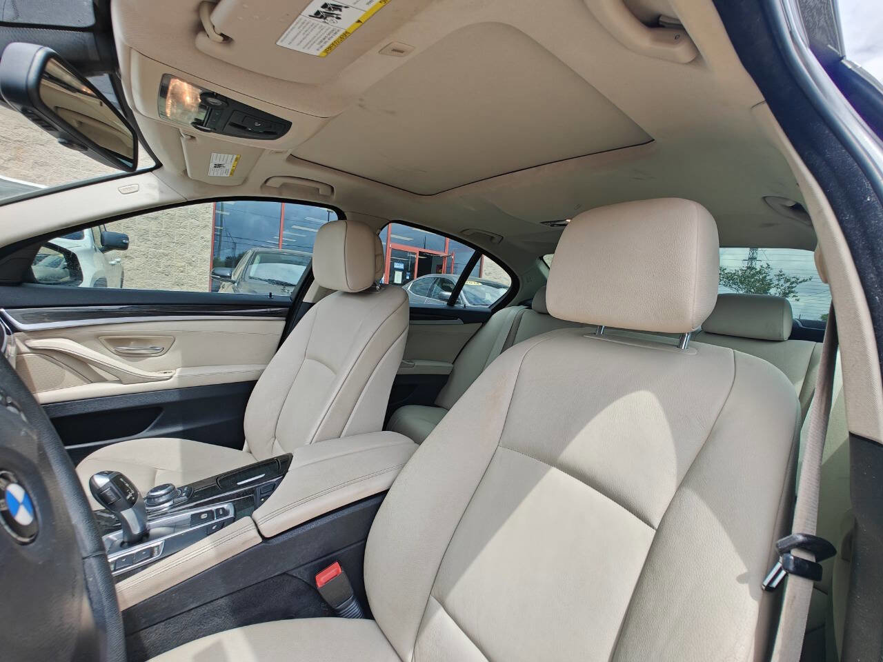 Used 2012 BMW 528i Sedan RWD image 9