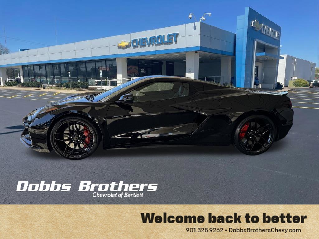 Used 2025 Chevrolet Corvette Z06 RWD image 4