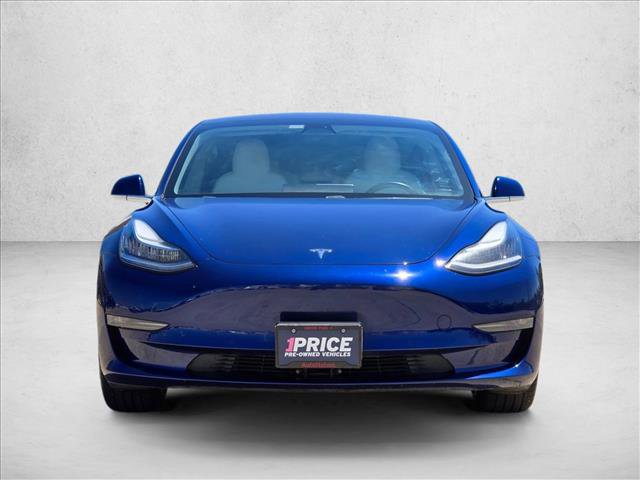 Used 2018 Tesla Model 3 Long Range video 2