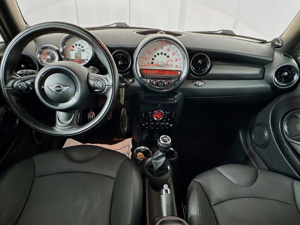 Used 2011 MINI Cooper S image 25