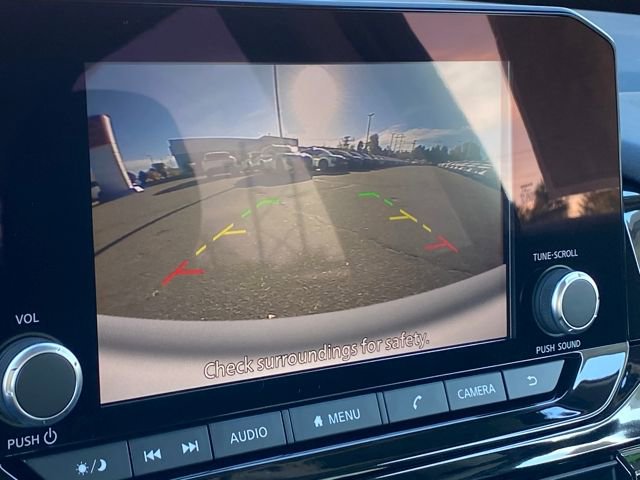 New 2025 Nissan Pathfinder SV w/ Black Appearance Package image 23