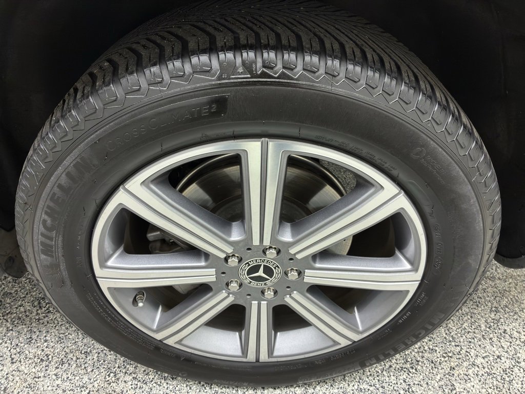 Used 2022 Mercedes-Benz GLS 450 4MATIC image 12