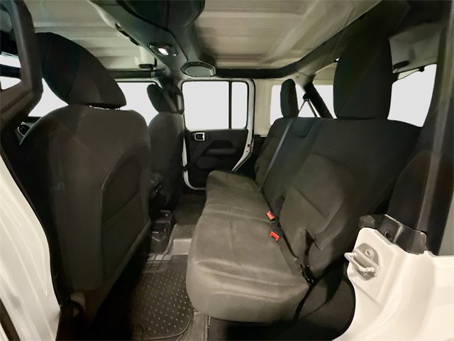 Used 2018 Jeep Wrangler Unlimited Sahara image 21