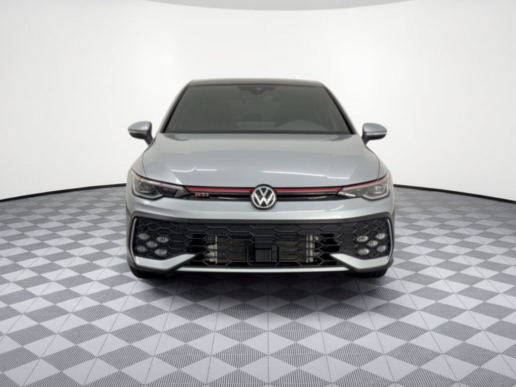 Used 2025 Volkswagen Golf SE FWD image 6