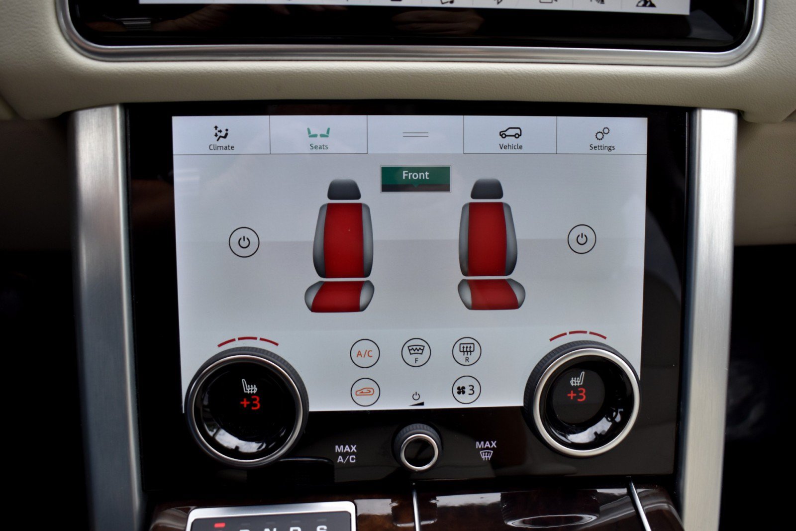 Used 2021 Land Rover Range Rover AWD/4WD image 18
