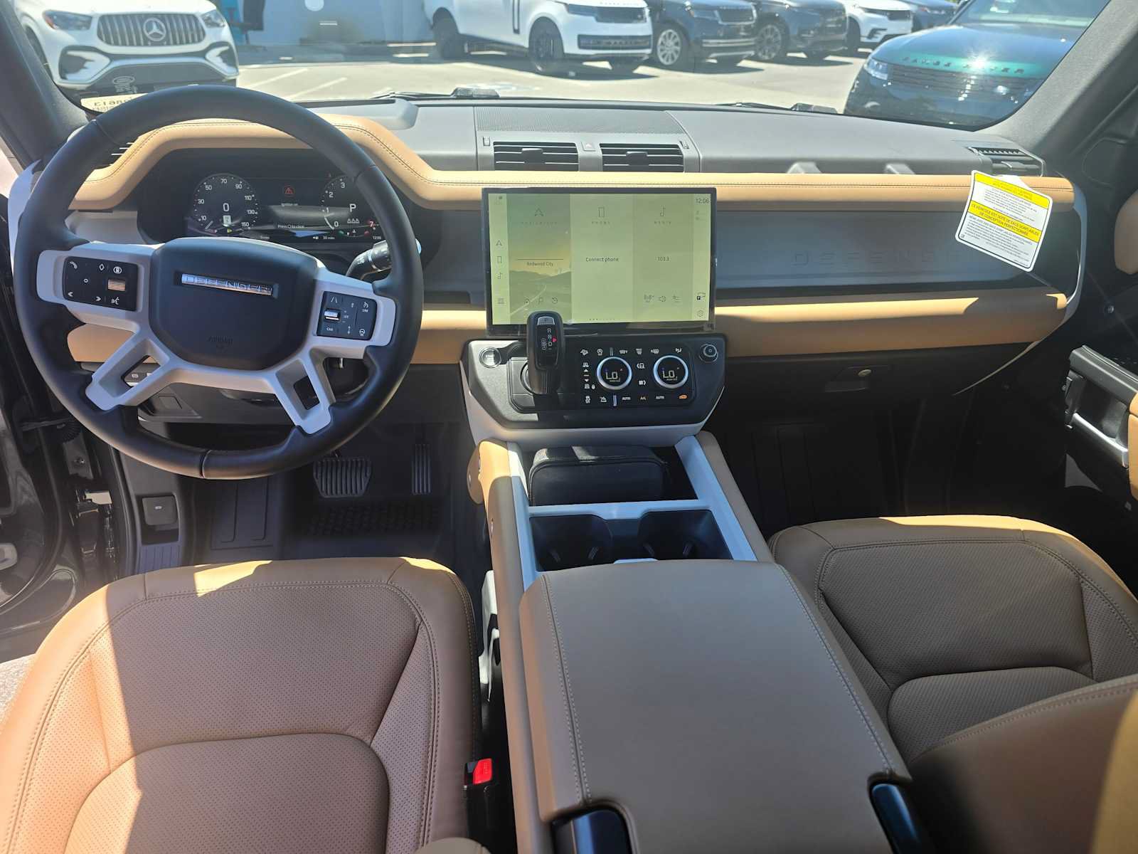 New 2026 Land Rover Defender 110 X-Dynamic SE AWD/4WD image 19