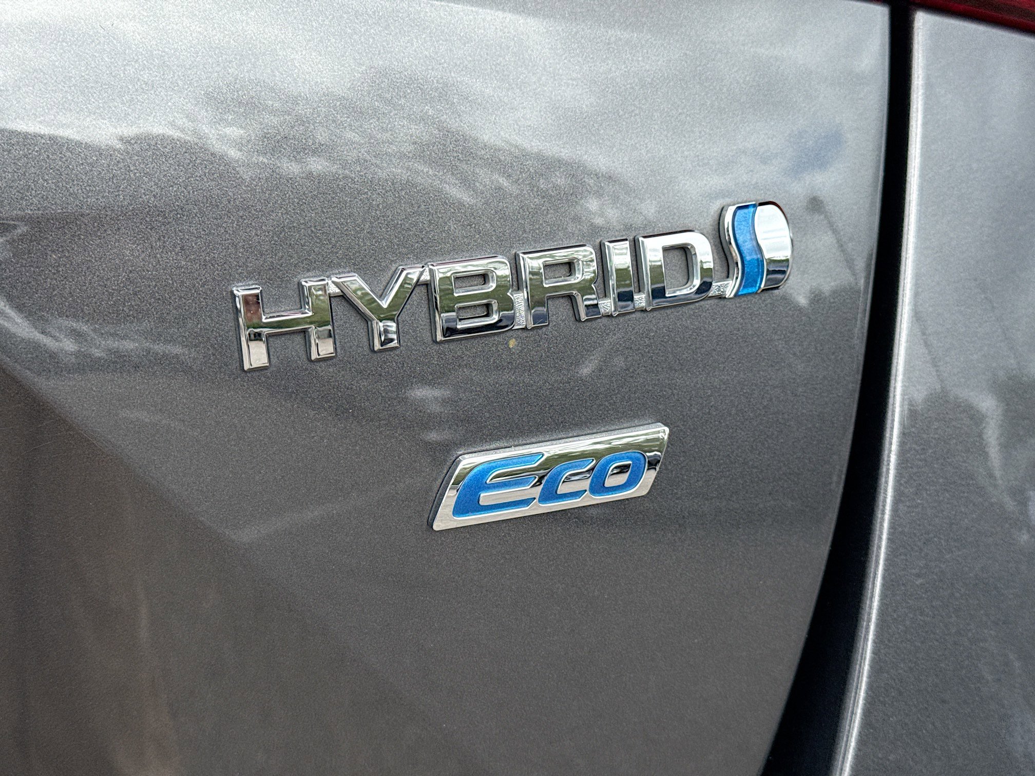 Used 2022 Toyota Prius L Eco image 11