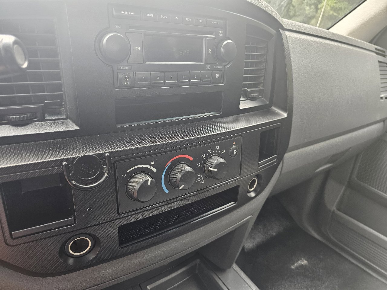 Used 2006 Dodge Ram 2500 Truck ST w/ Trailer Tow Group image 17