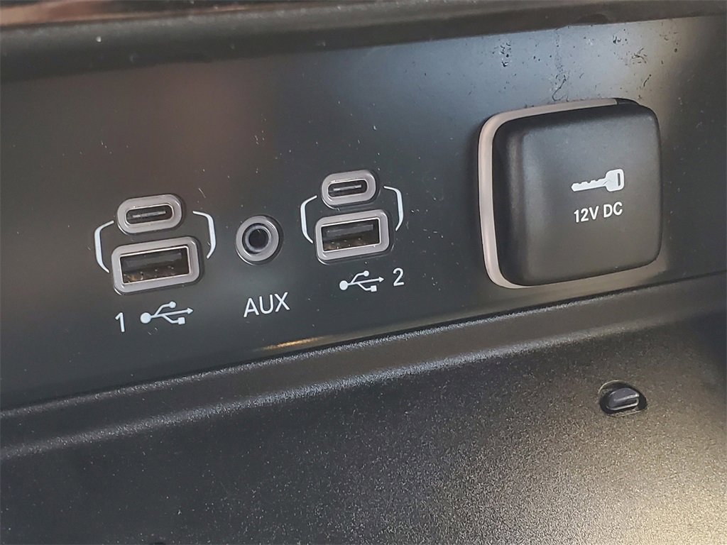 Used 2024 Jeep Grand Cherokee L Laredo image 26