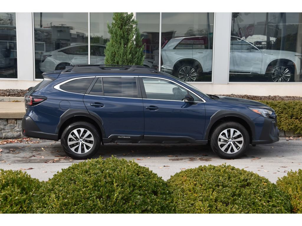 Certified 2025 Subaru Outback Premium w/ Popular Package #1A image 3
