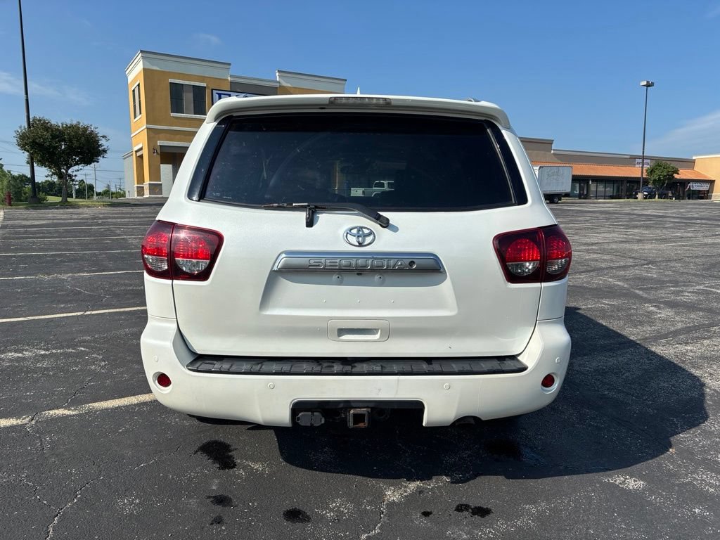 Used 2018 Toyota Sequoia Platinum AWD/4WD image 6