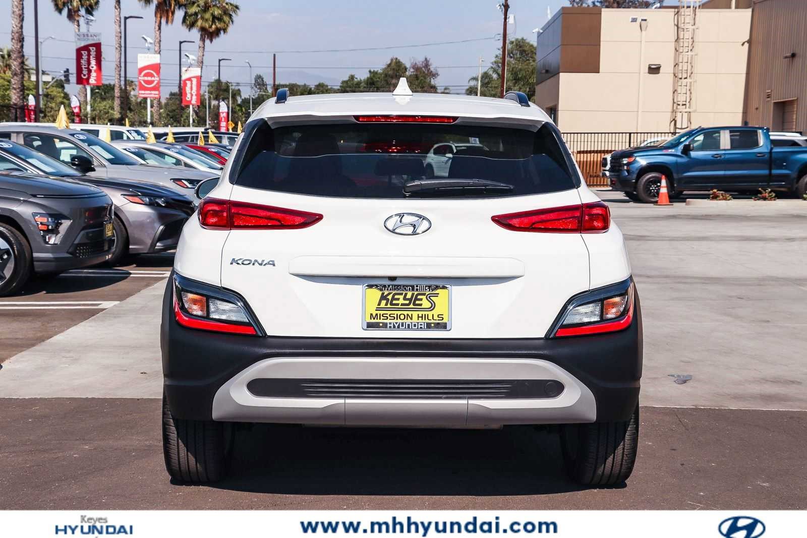 Certified 2023 Hyundai Kona SEL FWD image 3