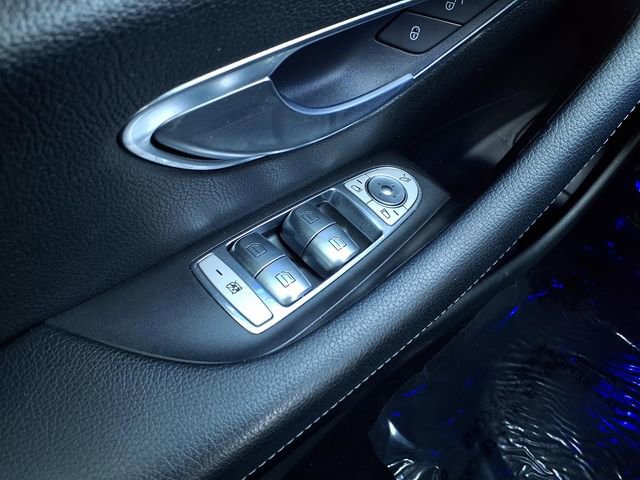 Used 2017 Mercedes-Benz E 400 4MATIC Wagon image 20