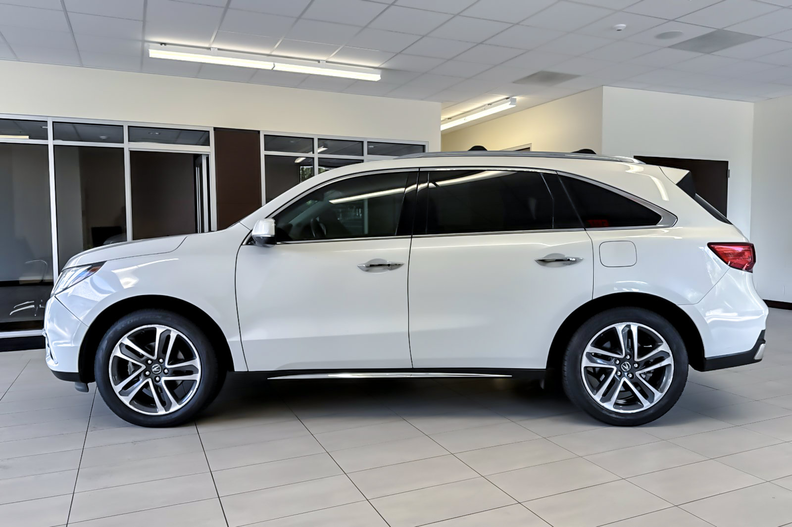 Used 2018 Acura MDX w/ Advance Package AWD/4WD image 7