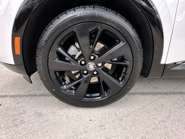 Certified 2023 Buick Envision Preferred FWD image 18