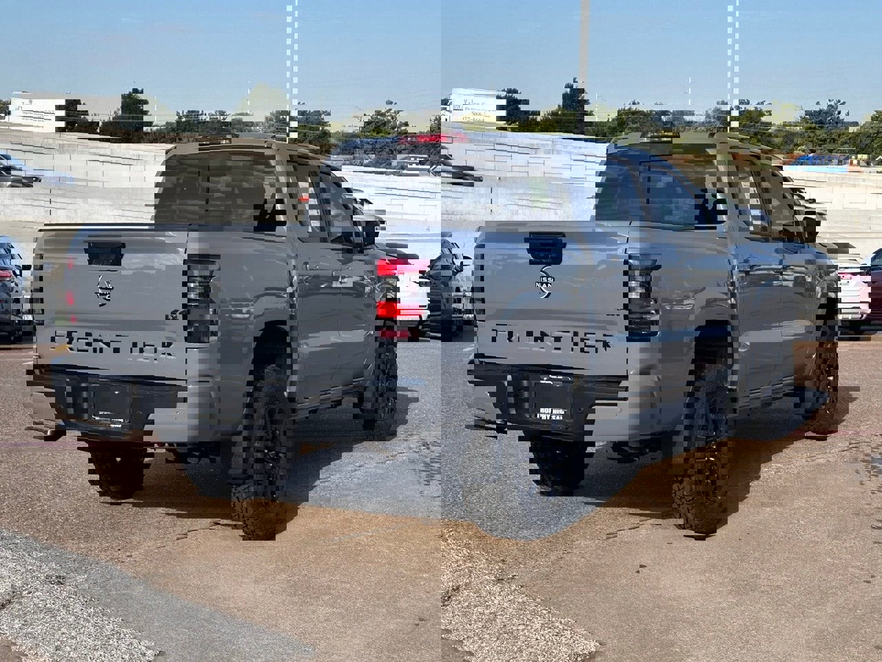 New 2026 Nissan Frontier SV image 5
