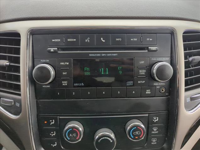 Used 2013 Jeep Grand Cherokee Laredo w/ Laredo E Group image 12