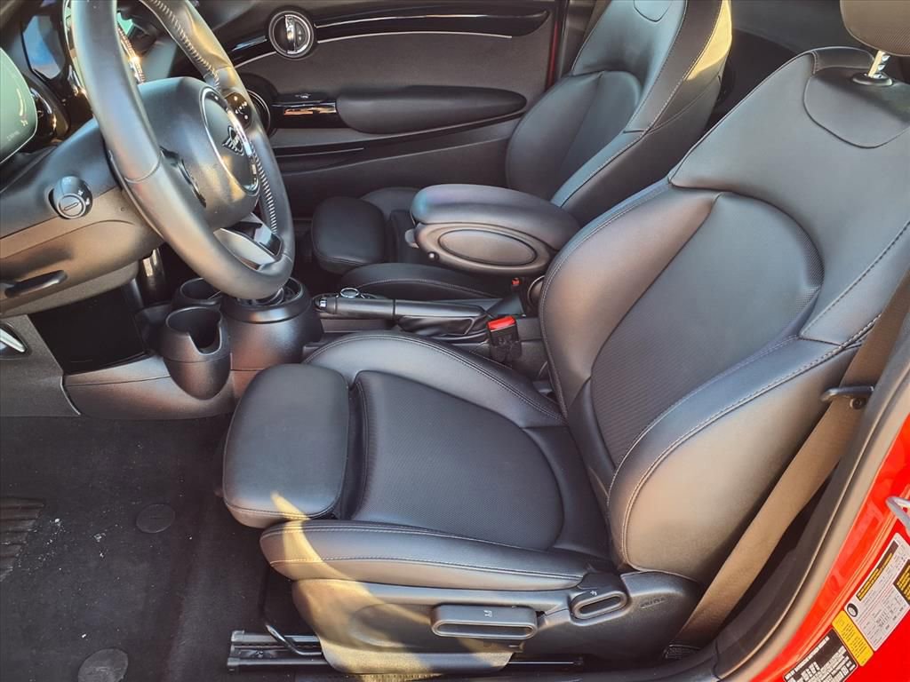 Used 2023 MINI Cooper S image 3