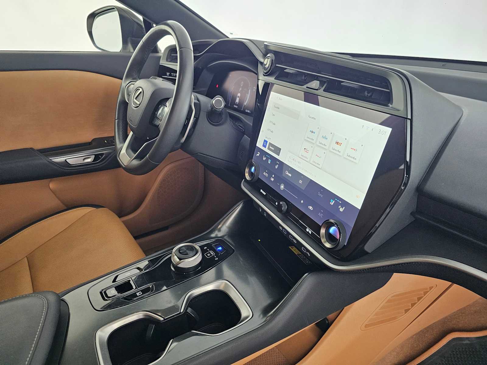 Used 2023 Lexus RZ 450e Premium w/ Technology Package image 11