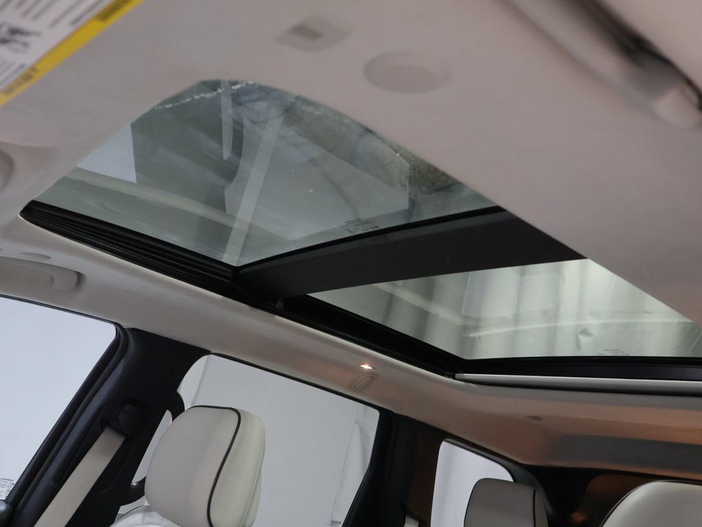 Used 2021 Jeep Grand Cherokee Summit AWD/4WD image 34