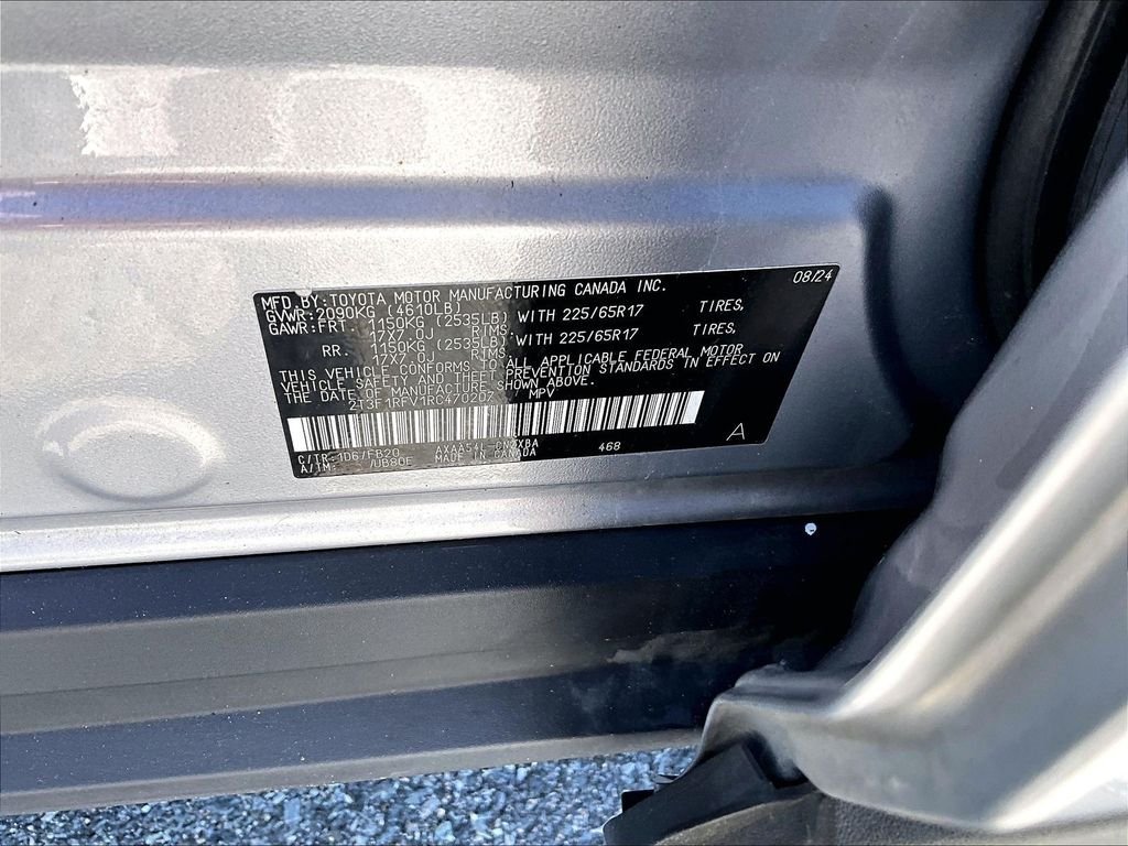 Used 2024 Toyota RAV4 LE AWD/4WD image 35