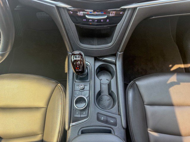 Used 2022 Cadillac XT6 Luxury FWD image 14
