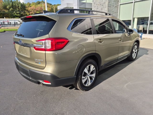 Used 2024 Subaru Ascent Premium w/ Convenience Package AWD/4WD image 3