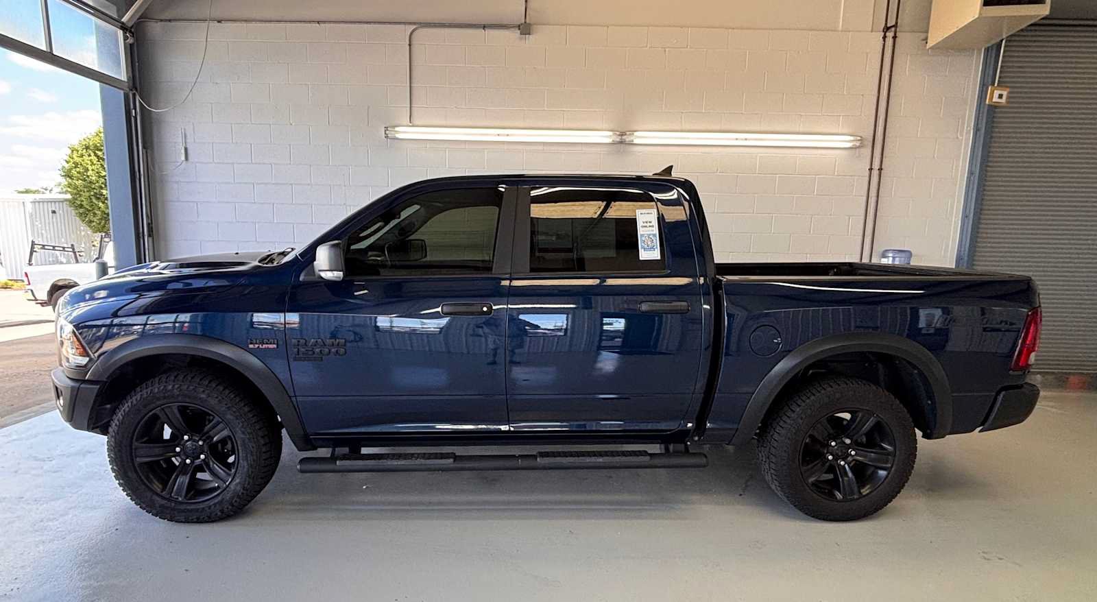 Used 2021 RAM 1500 Warlock AWD/4WD image 1