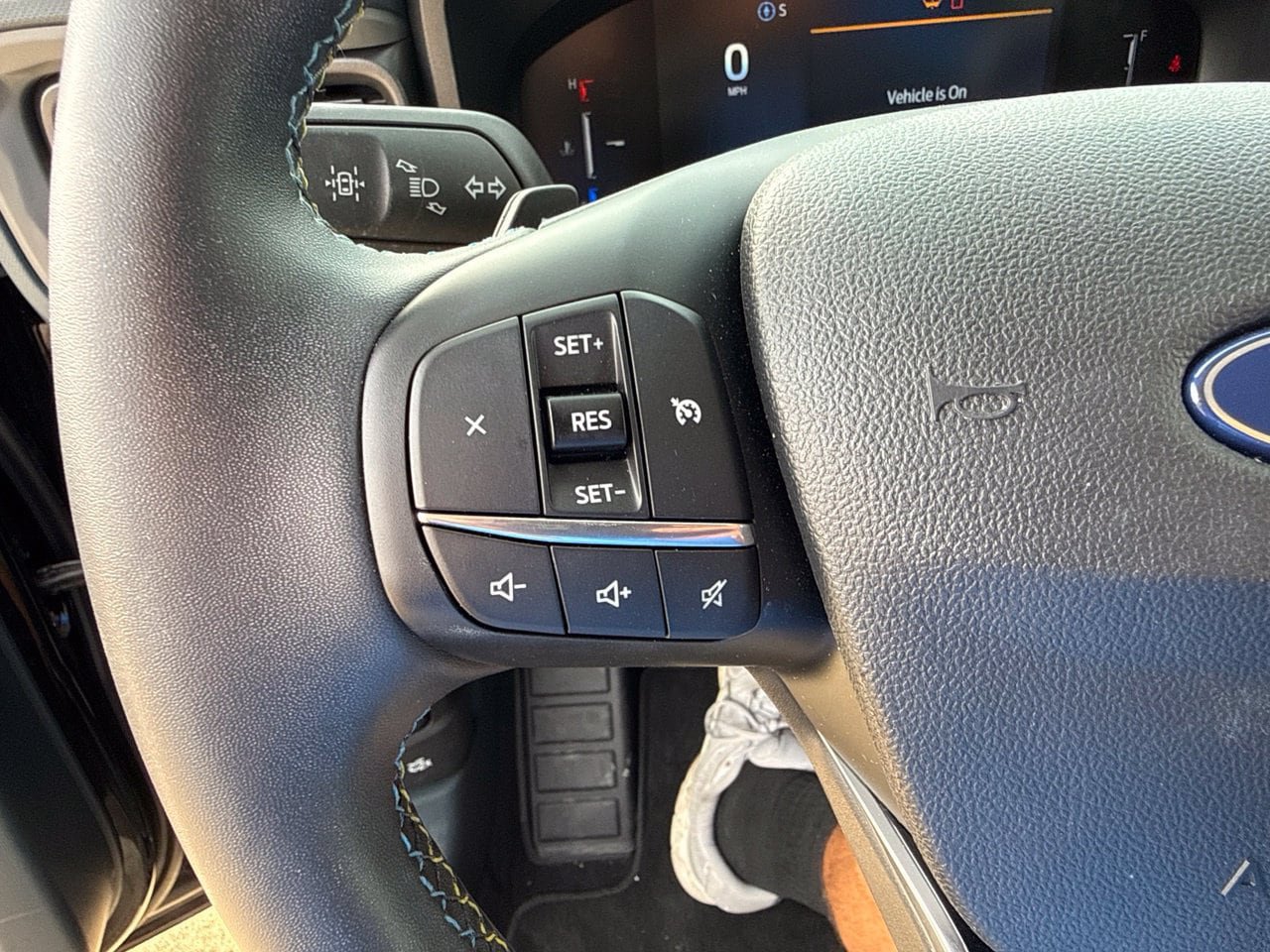 Used 2025 Ford Maverick Lobo AWD/4WD image 26