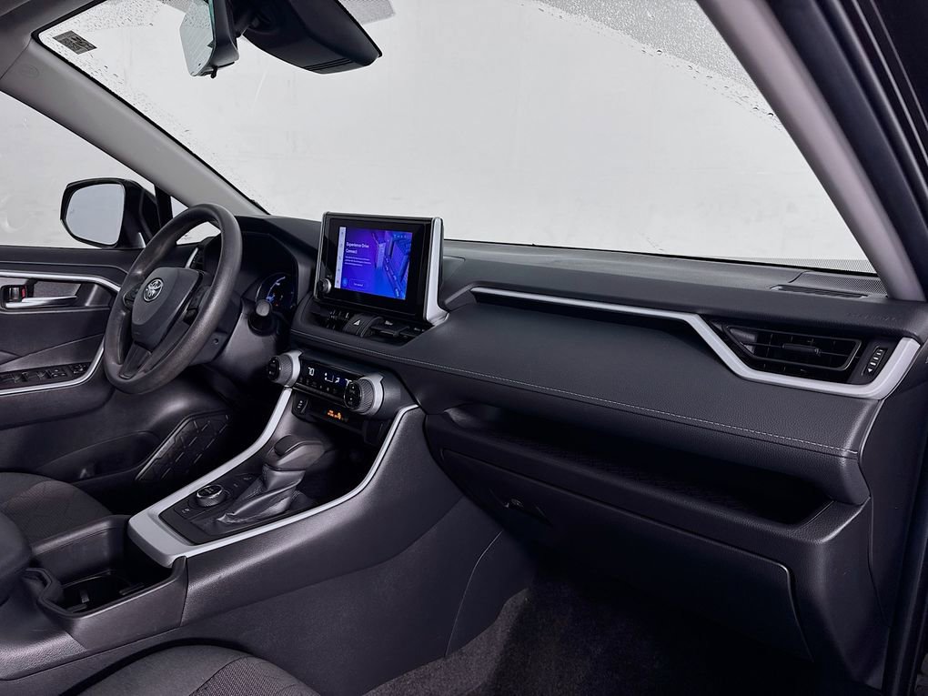 Used 2024 Toyota RAV4 AWD Hybrid image 35