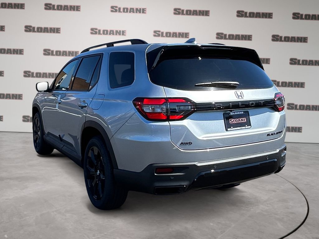 New 2026 Honda Pilot Black Edition image 3