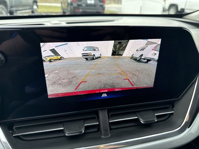 Certified 2025 Chevrolet Trax LT w/ Driver Confidence Package image 21