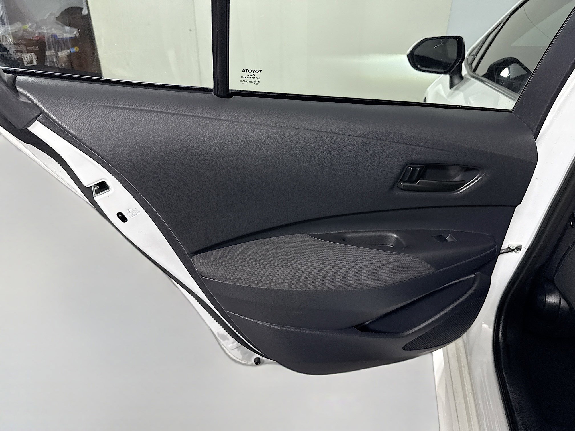 Used 2024 Toyota Corolla LE image 25