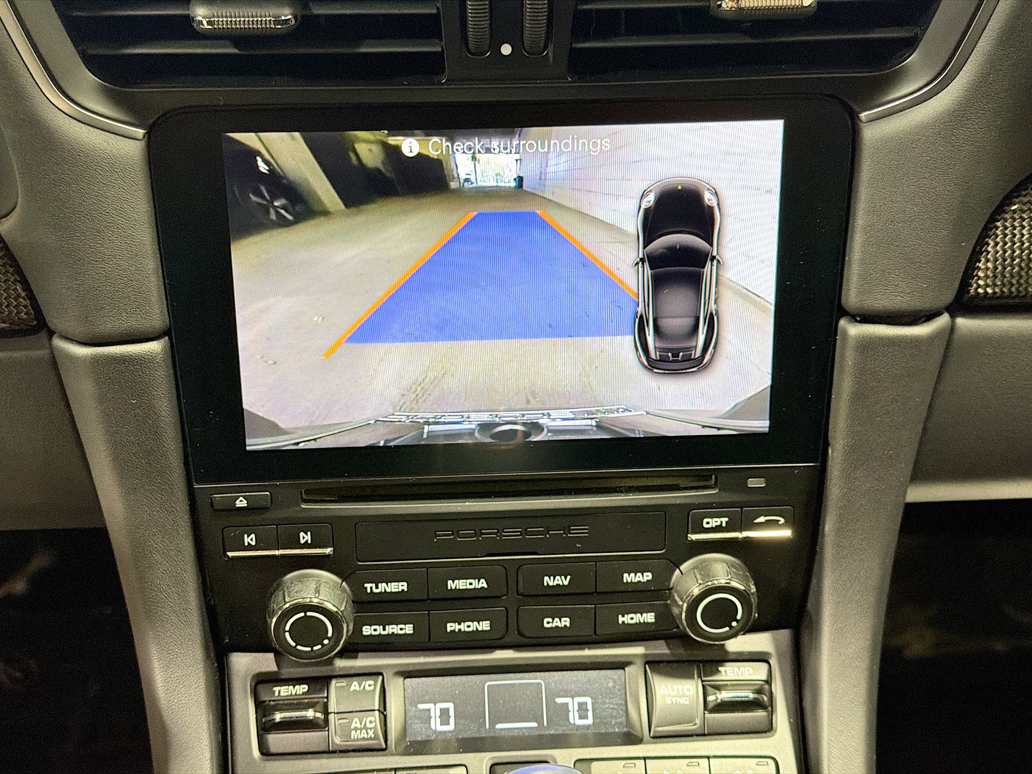 Used 2019 Porsche 911 Turbo image 30