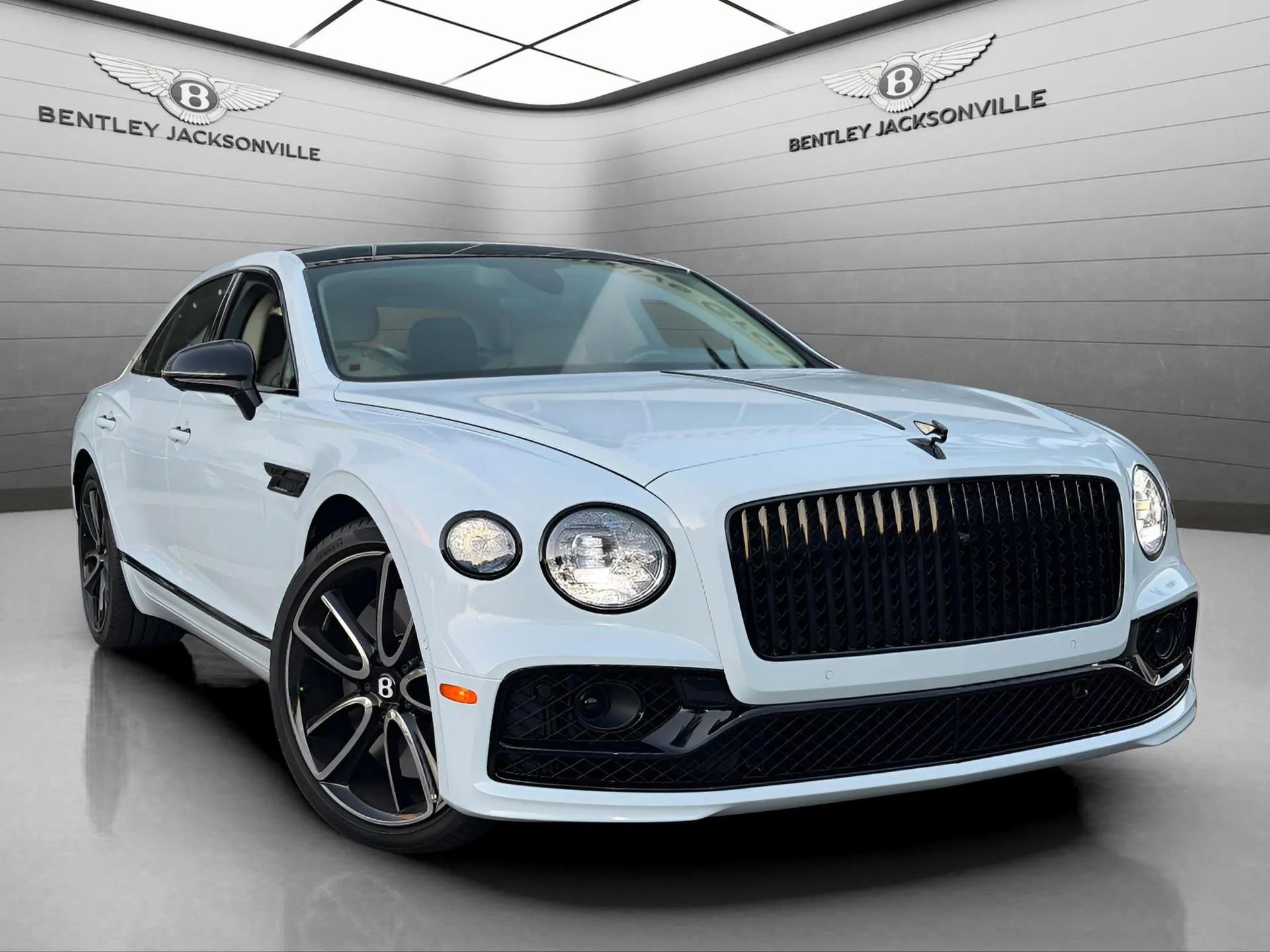 Used 2024 Bentley Flying Spur V8