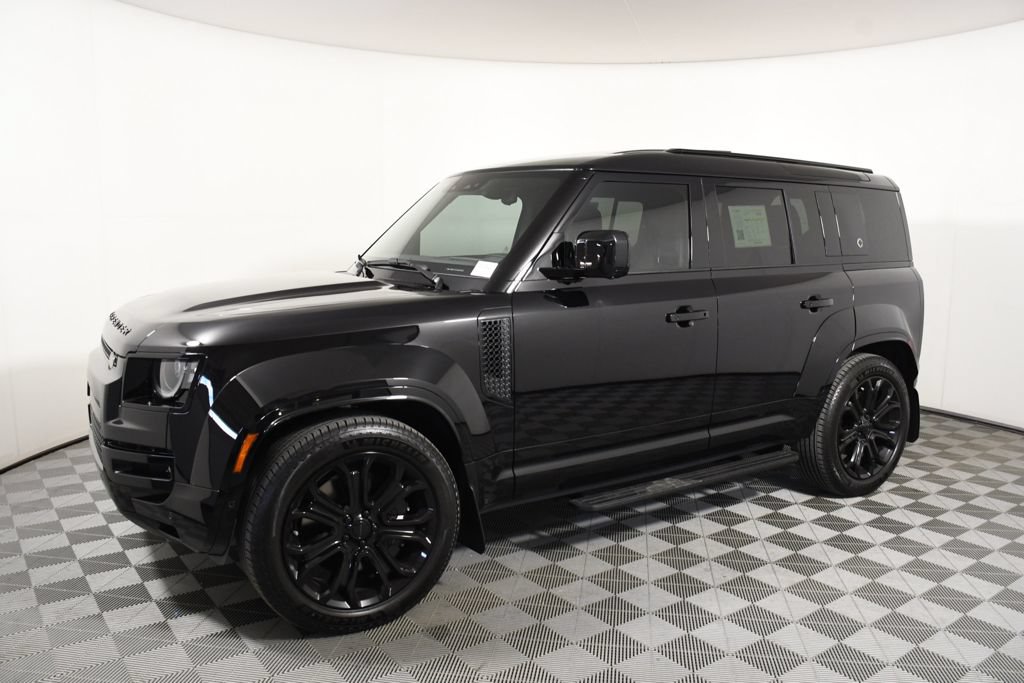 Used 2026 Land Rover Defender 110 OCTA AWD/4WD image 2