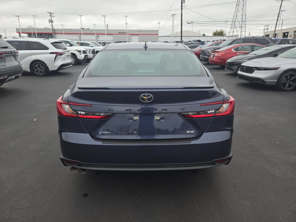 New 2026 Toyota Camry SE w/ Convenience Package FWD image 4